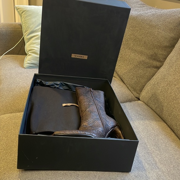 Yeezy season 6 embossed leather ankle boot- 110 MM Heel - Picture 5 of 6